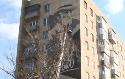 Здание на улице Сенной в Рязани украсил портрет академика Ивана Павлова