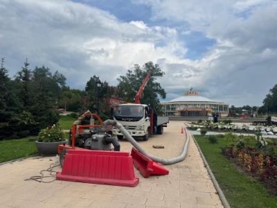 В Рязани продолжают чинить коллектор на Лыбедском бульваре