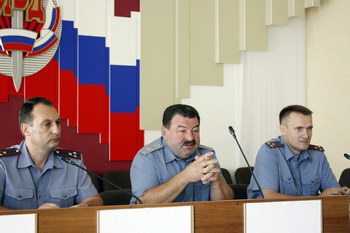 Первый рабочий день новых лейтенантов рязанской полиции начался с напутственного слова Анатолия Агошкова