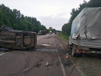 Близ Захарово произошло смертельное ДТП с участием трёх автомобилей