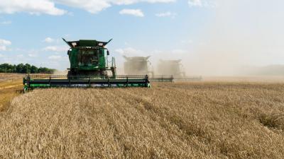Рязанские аграрии получили рекордный урожай зерна