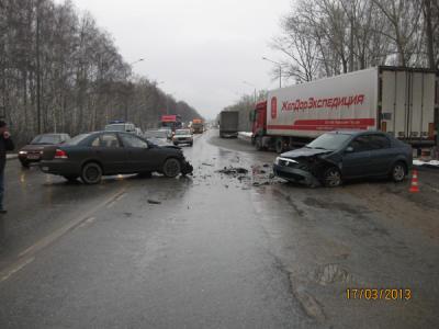 В ДТП на рязанском участке М5 серьёзно пострадал водитель Renault