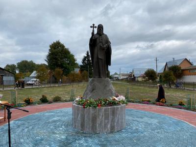 В Кадоме открыли памятник преподобному Герману Аляскинскому