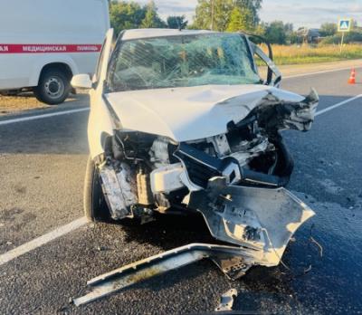 В лобовом ДТП на трассе в Клепиковском районе пострадали три человека