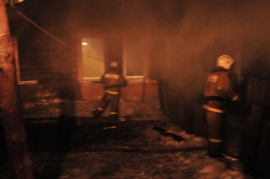 Огонь уничтожил квартиру в Ухолово