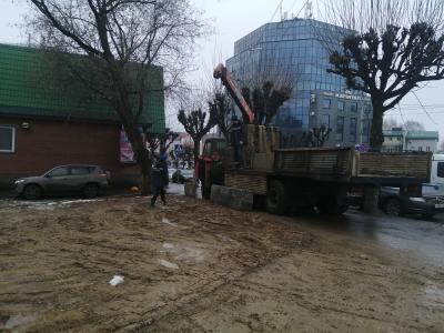 В центре Рязани предотвратят стихийную парковку на месте снесённого дома