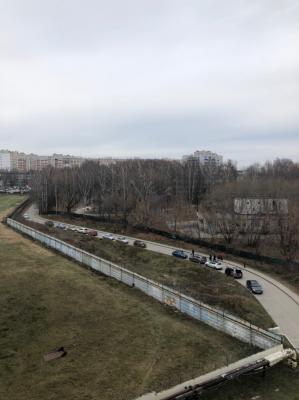В Рязани на улице Крупской неизвестные повредили около двадцати автомобилей