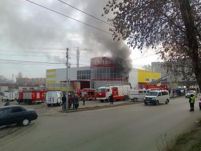 В Рязани загорелся Торговый центр «Лань»