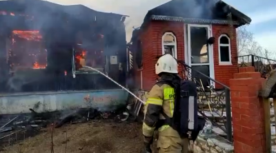Крупный пожар в селе Шумашь Рязанского района потушили