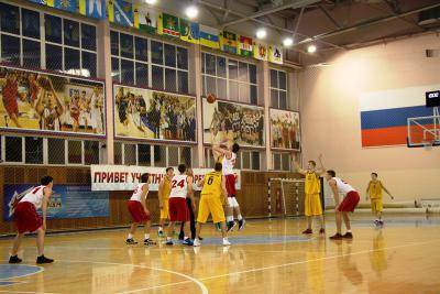 Рязанская команда СДЮСШОР «Единство» стартовала в первенстве ЦФО по баскетболу