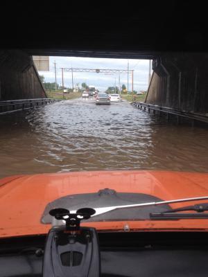 В Рязани из-за ливня оказались затоплены несколько участков улиц