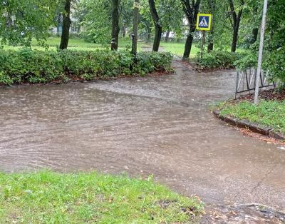 Рязань местами затопило после дождя
