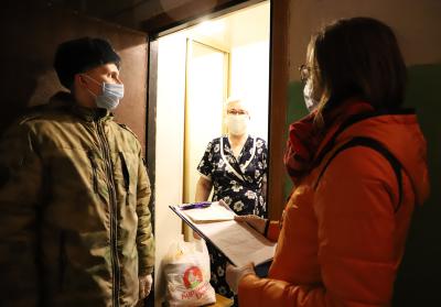 В Рязани росгвардейцы доставляют продукты и лекарства нуждающимся