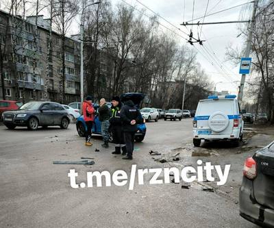 В Рязани произошло ДТП с участием полицейского автомобиля