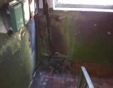 В Новомичуринске в подъезде дома сгорела детская коляска