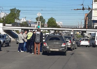 На Первомайском проспекте столкнулись шесть автомашин