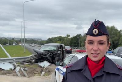 Врезавшийся в отбойник на Северной окружной дороге Рязани водитель иномарки погиб