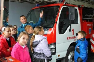 Рязанские школьники посетили музей МЧС