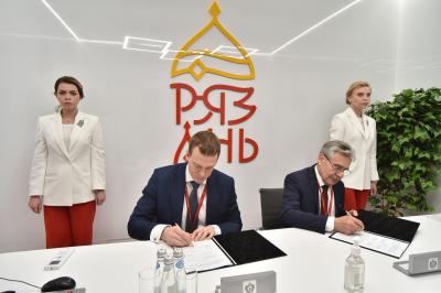 Павел Малков подписал соглашение с Российской академией наук