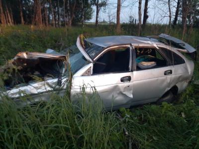 В Сасовском районе «Лада Приора» опрокинулась в кювет, водитель погиб