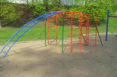 До конца мая в Рязани полностью благоустроят детские игровые площадки