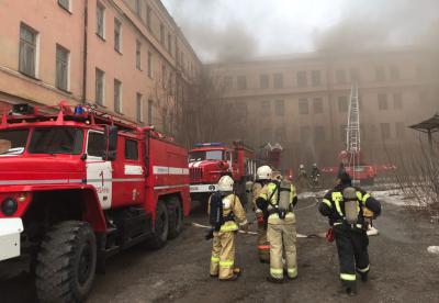 В МЧС прокомментировали крупный пожар в центре Рязани