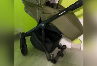 В одном из домов Рязани украли колёса у детской коляски