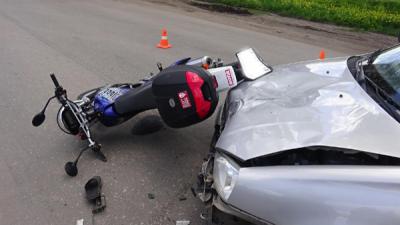 «Лада-Калина» протаранила мотоцикл в Скопине