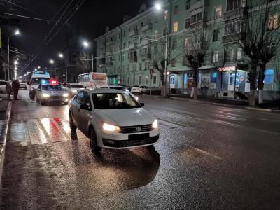 На улице Циолковского иномарка сбила женщину на пешеходном переходе