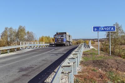 В Захаровском районе привели в порядок мост через реку Пачога