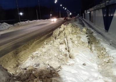 В посёлке Строитель Рязани завалили снегом единственный пешеходный переход