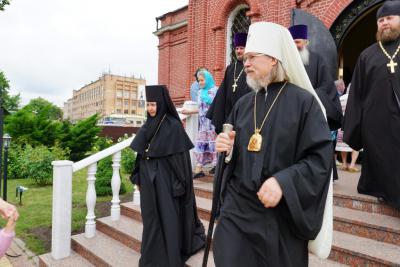 Митрополит Марк возглавил литургию в Казанском монастыре Рязани