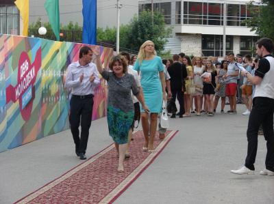 В Рязани празднование Дня молодёжи завершили с красной ковровой дорожкой