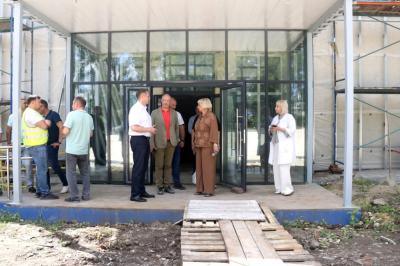 У центра диспансеризации в районе горбольницы №10 в Рязани началось благоустройство