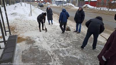 Во время субботника на шести улицах Рязани расчистили переходы