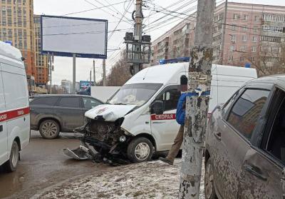 В Канищево Рязани «скорая» жёстко столкнулась с Lada Granta