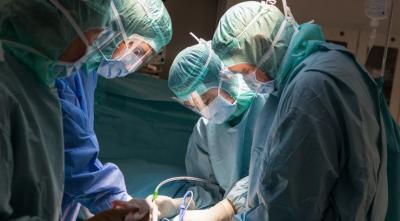 Рязанские хирурги впервые в мире провели уникальную урологическую операцию