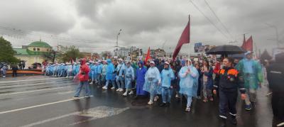 Отец погибшего на Донбассе рязанца пронёс портрет сына в рядах «Бессмертного полка»