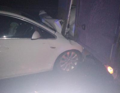 Под Спасском столкнулись Ford Transit и Opel Astra, пострадали оба водителя