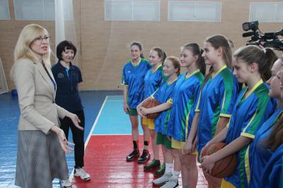 Татьяна Пыжонкова встретилась с юными баскетболистками СДЮСШОР «Единство»