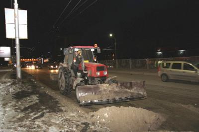Улицы Рязани будут чистить от снега круглые сутки
