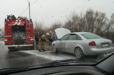 На Северной окружной дороге в Рязани ликвидировали пожар в легковушке