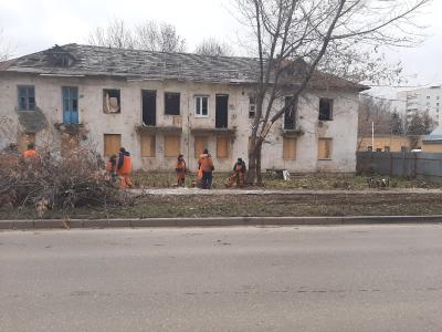 Мэрия закрыла доступ в заброшенный дом на улице Электрозаводской