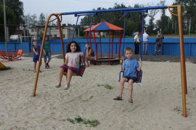 В Турлатово благодаря РНПК появились детская и спортивная площадки