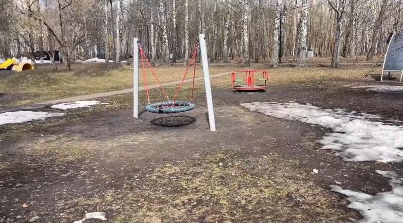 Активисты «Народного контроля» осмотрели Парк 40-летия ВЛКСМ в Сасово