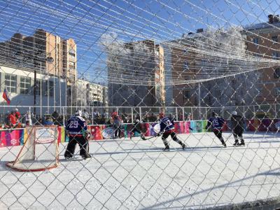 В Рязани продолжаются игры хоккейного турнира среди любительских команд