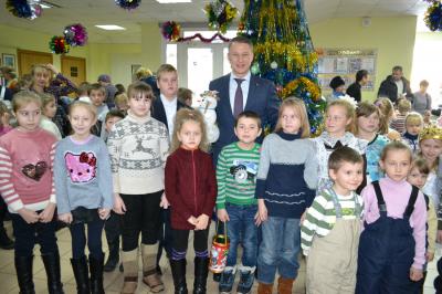 Аркадий Фомин поздравил путятинских школьников с наступающим Новым годом