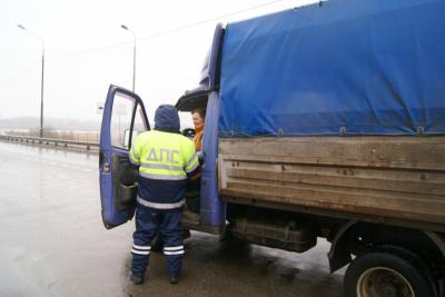 Сотрудники Госавтоинспекции проводят комплексные рейды на дорогах Рязани