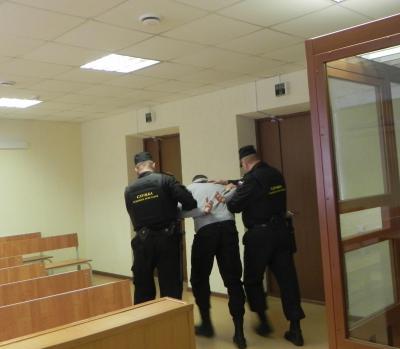 Касимовские судебные приставы поймали мужчину, скрывающегося от уголовного наказания