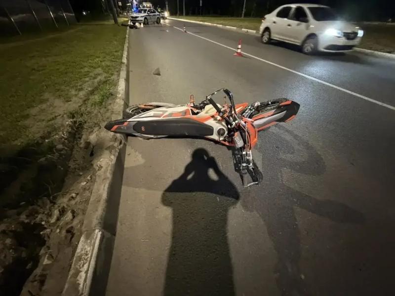 В Скопинском округе погиб байкер, влетевший в опору освещения